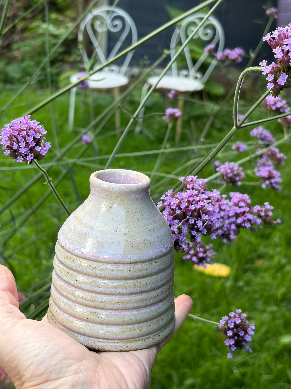 Bud vase