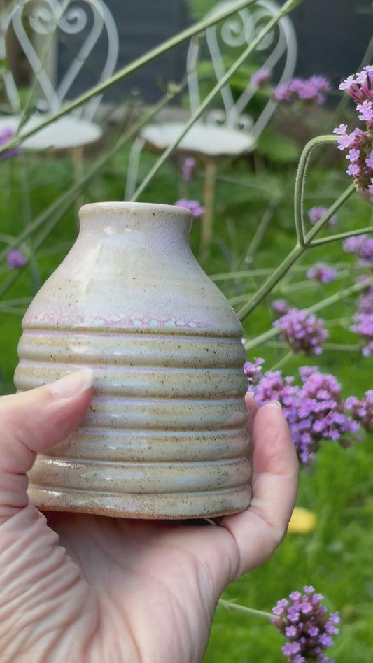 Bud vase